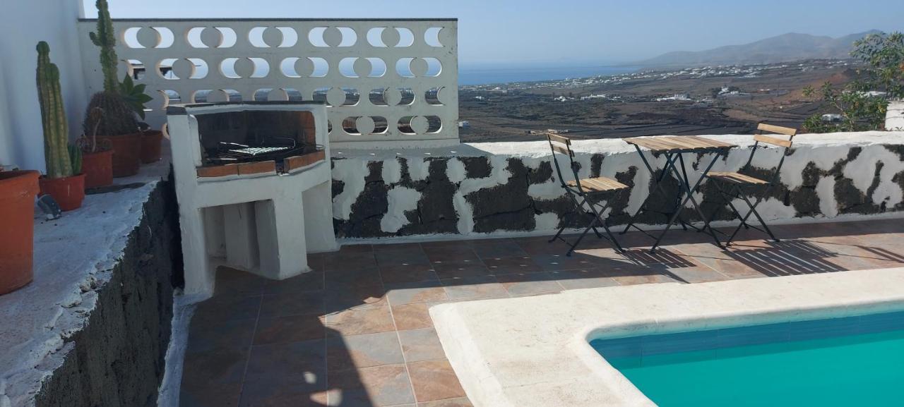 Aloelux Villa !! - Private Villa With Pool , Jacuzzi, Cinema, Massage ,Wonderful View, Art Desing Villa Tías Exteriér fotografie